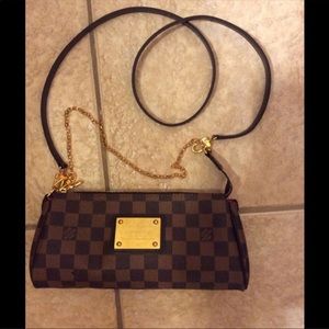 Louis Vuitton Eva clutch
